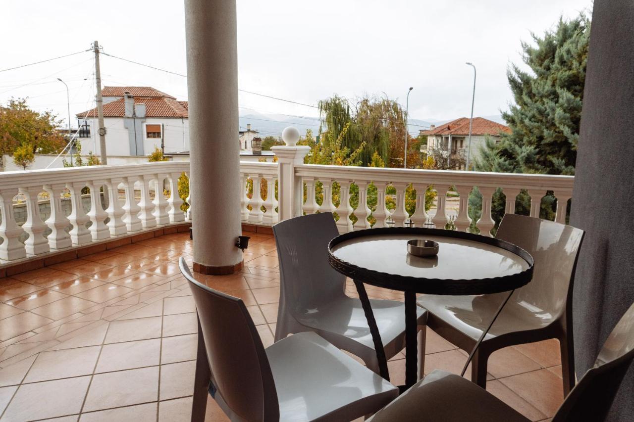 Casta Diva Boutique Hotel Korce Exterior photo